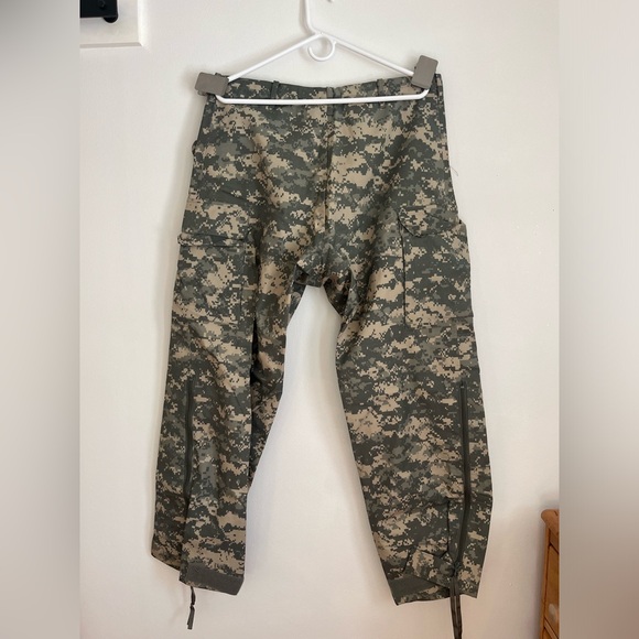 ACU pattern (medium) “Cold Weather Pants” - Picture 2 of 6